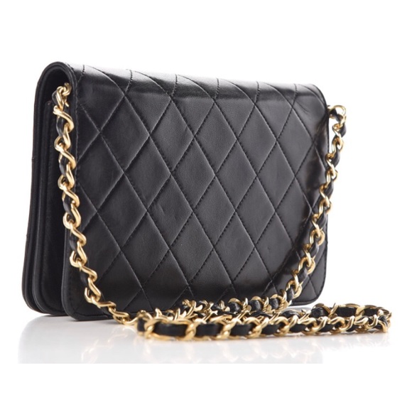 ❌❌❌SOLD❌❌❌ Vintage Chanel Lambskin Quilted Small - Picture 3 of 8